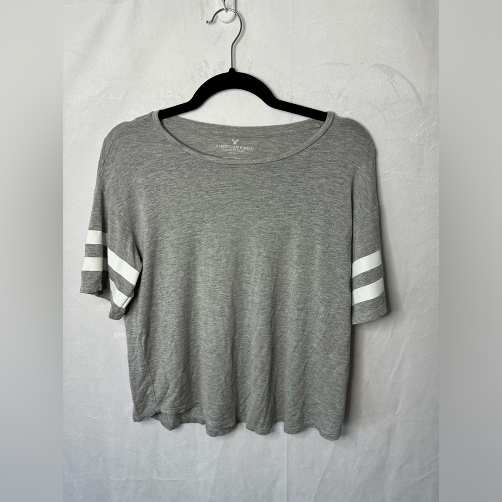 AMERICAN EAGLE GREY WITH WHITE ACCENT HALF SLEEVE SHIRT